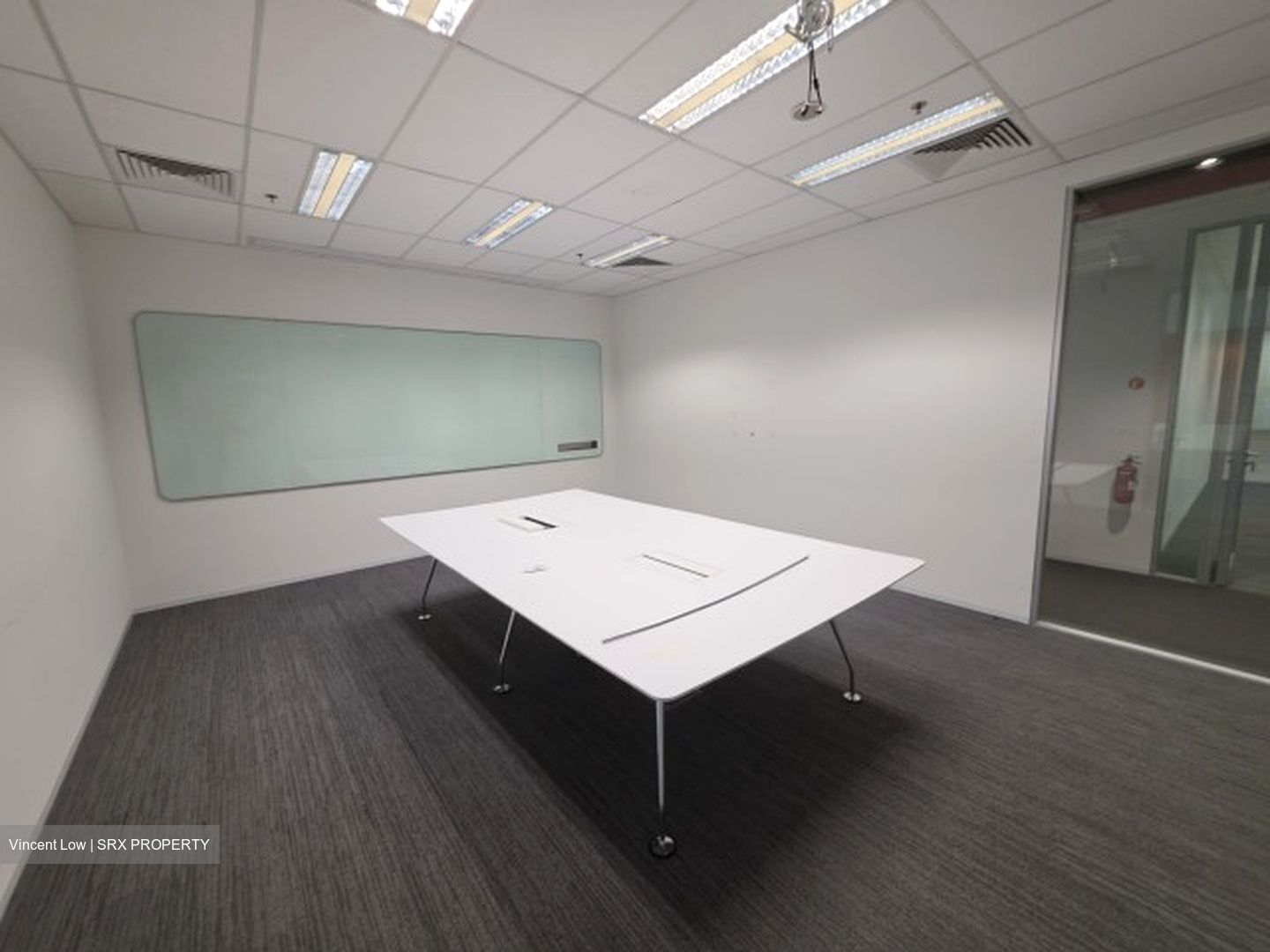 Galaxis (D5), Office #545750691